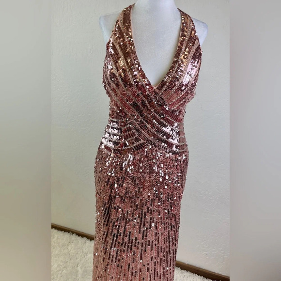 NWT Mac Duggal Faux Wrap Sequin Embellished Cut Out Back Sleeveless size 4 #5390 - Picture 6 of 10